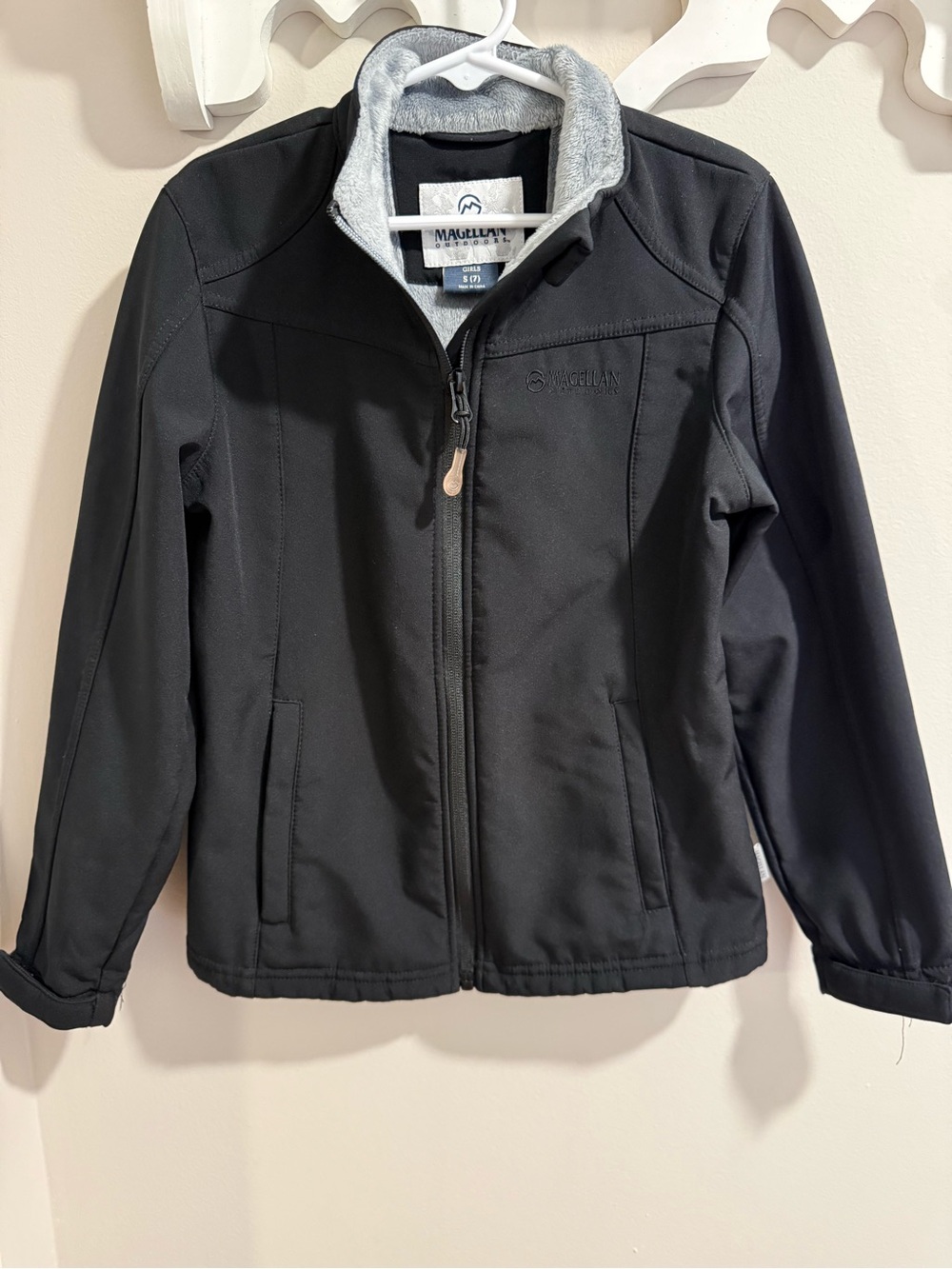 Magellan Outdoors Kids Black Softshell Jacket with soft lining